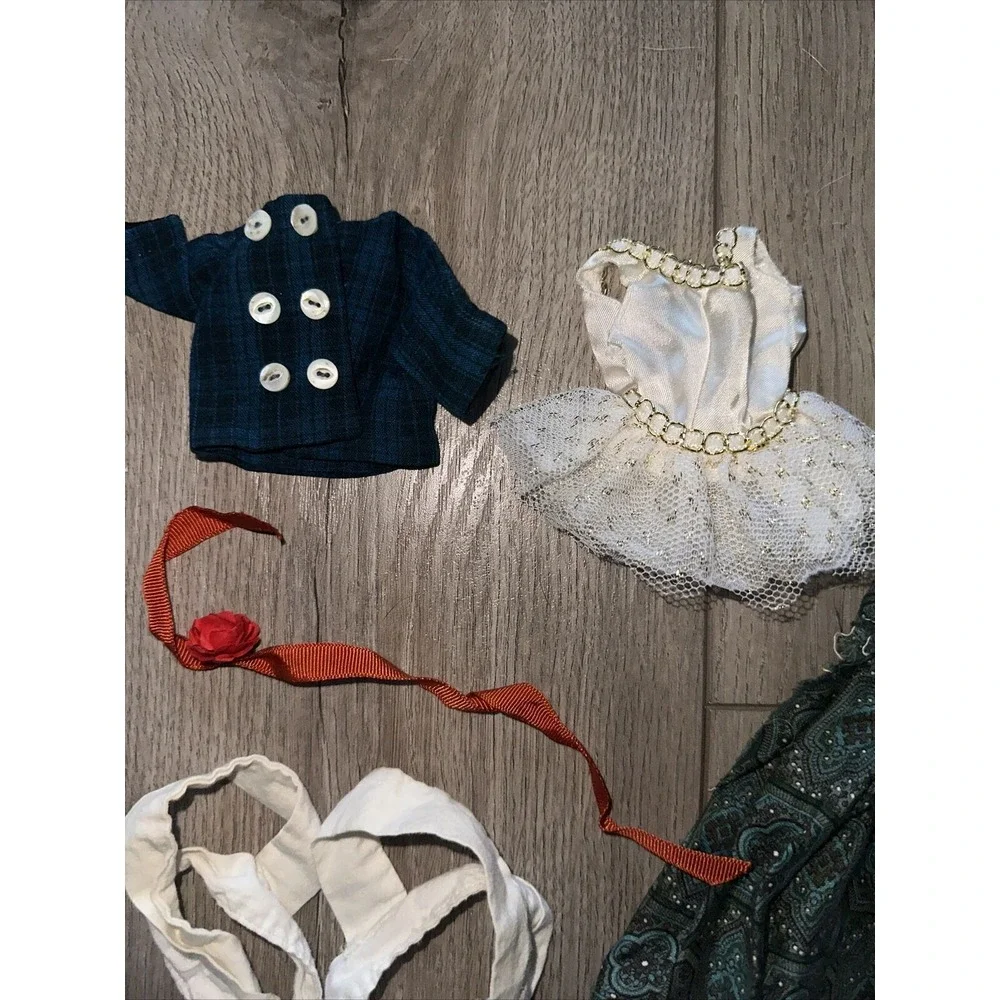 19 PCs Vintage Barbie & Ken Doll Clothing Lot Dresses‎ Outfits